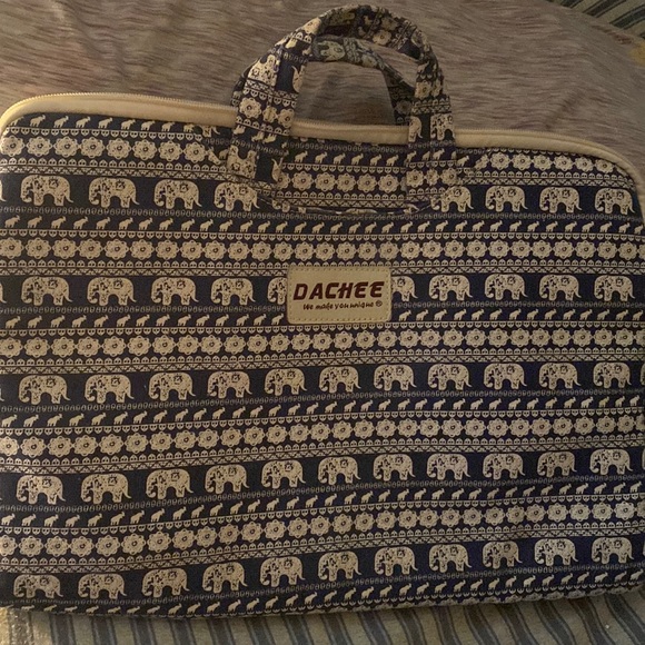 Dachee laptop bag 💙 - Picture 1 of 3